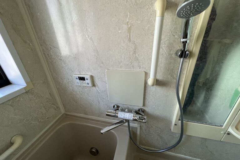 シャワー水栓